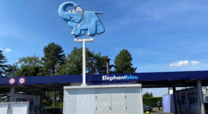 station de lavage éléphant bleu